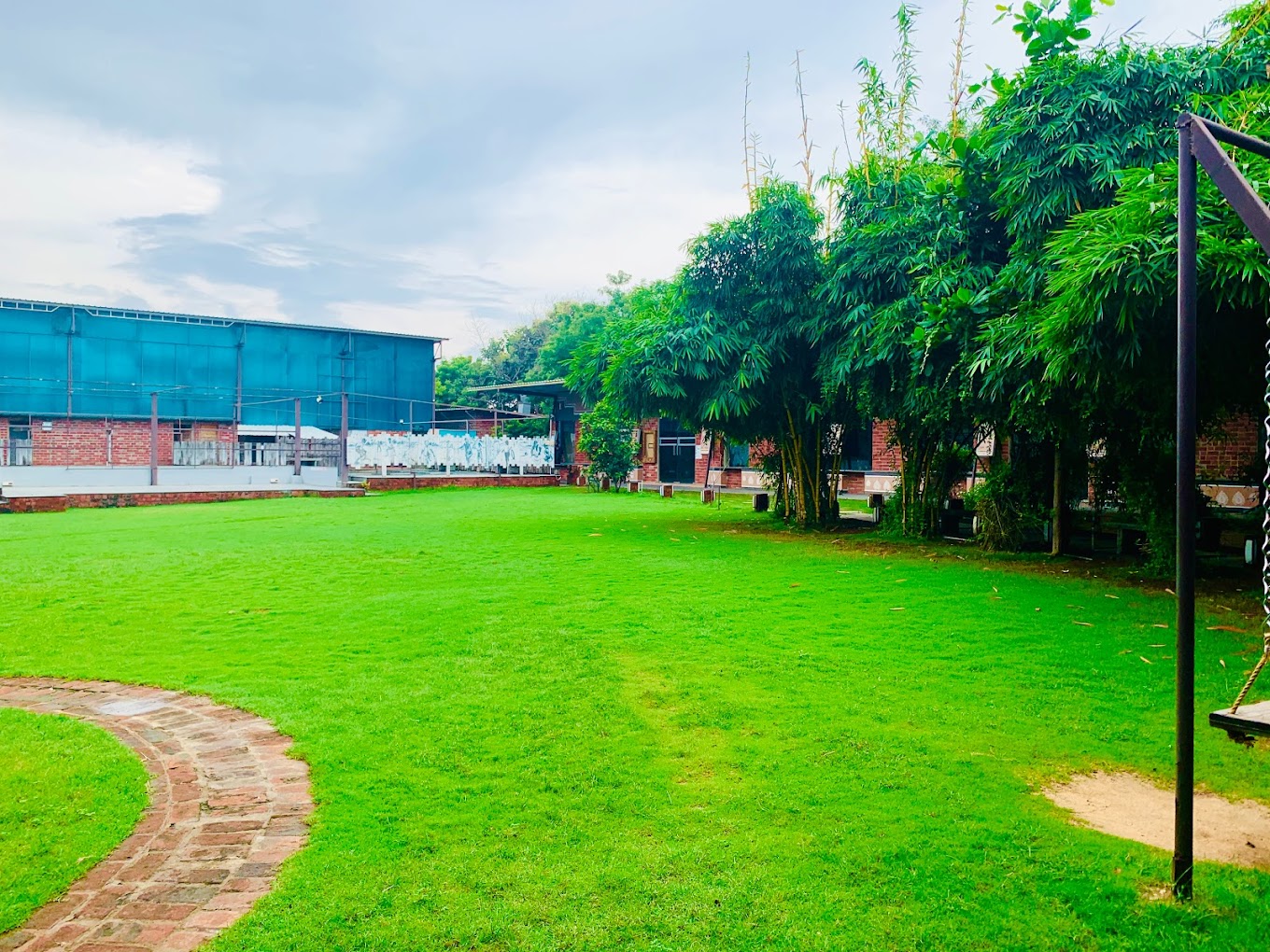 view-4