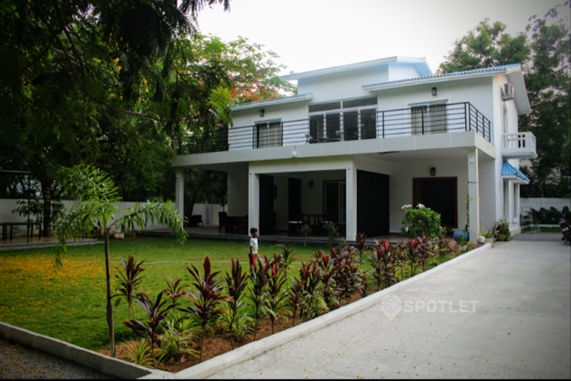 Nature's Lawn Farm House Bommaraspet Shamirpet Hyderabad — pool and green lawns on SpotLet